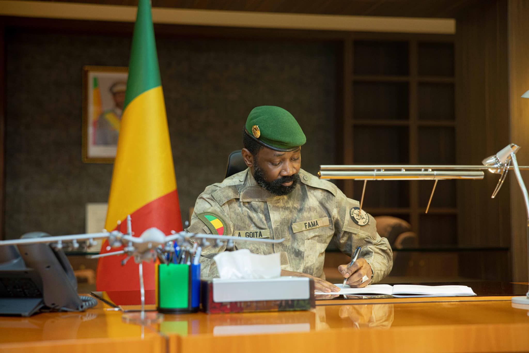 officiers radiés des Forces armées